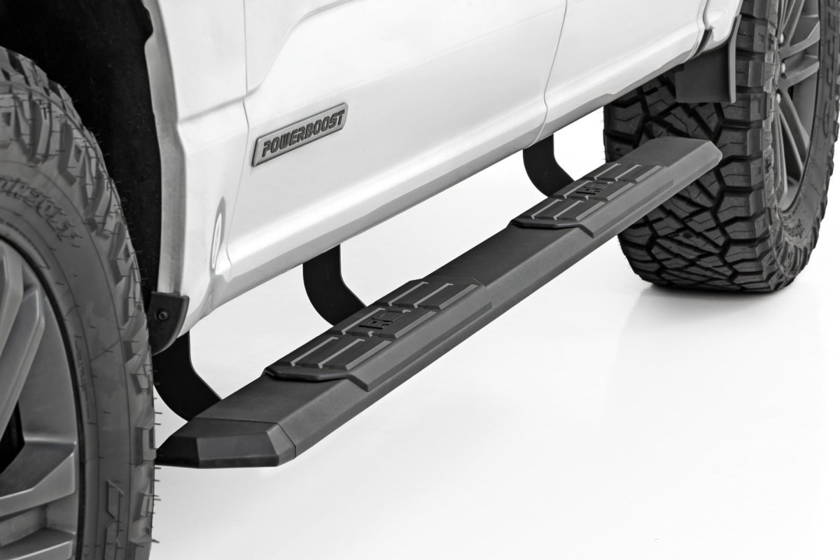 Ford Lightning Running Boards - Rough Country - TR2 - Black - '15-'26